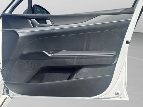 New 2026 Kia K5 LXS FWD image 38