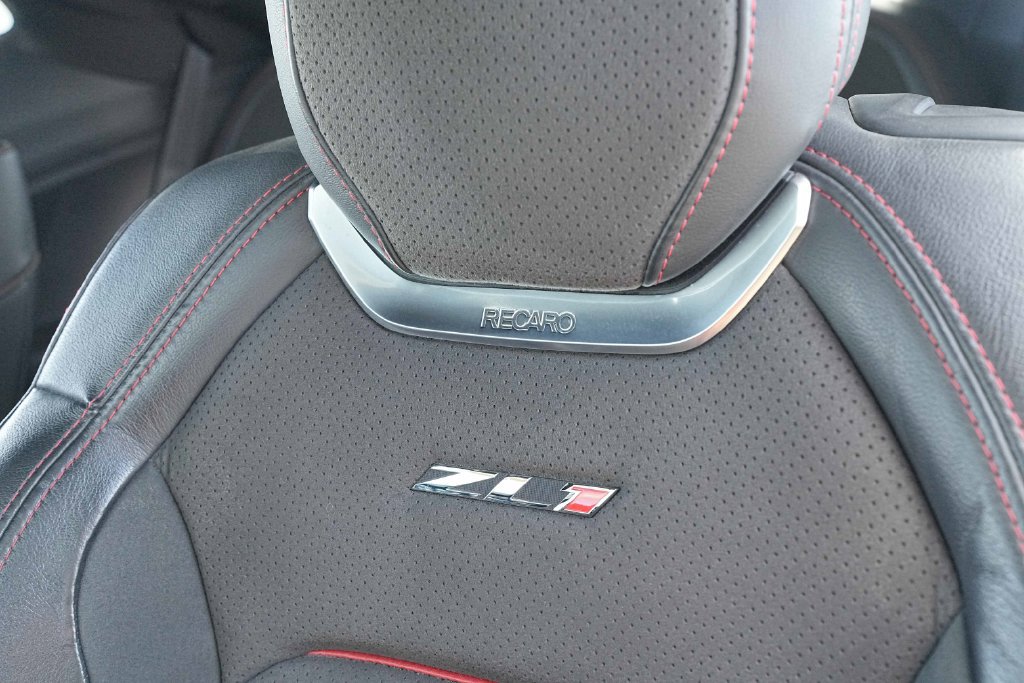 Used 2019 Chevrolet Camaro ZL1 RWD image 42