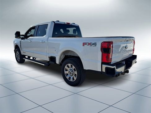 New 2026 Ford F250 Lariat w/ Chrome Package image 4