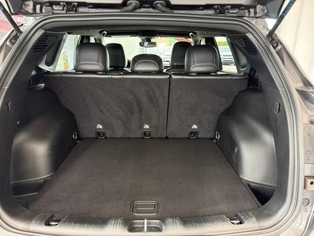 Used 2024 Jeep Compass Latitude AWD/4WD image 7
