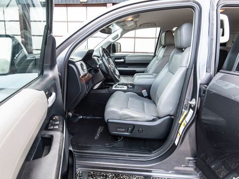 Used 2018 Toyota Tundra Limited image 27
