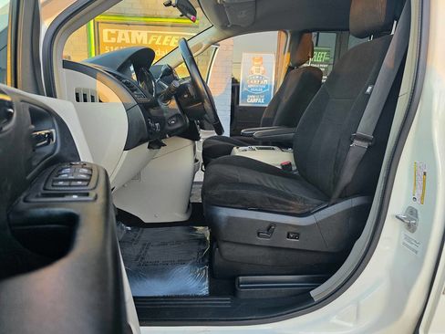 Used 2012 Dodge Grand Caravan Crew image 19