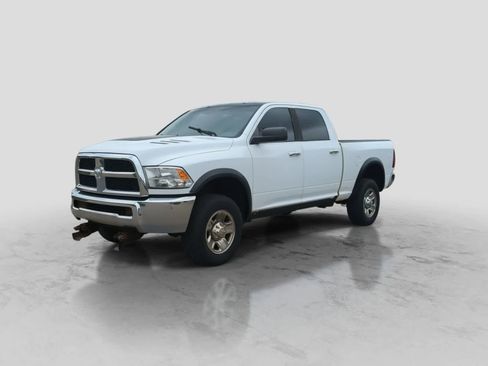 Used 2014 RAM 2500 SLT AWD/4WD image 4