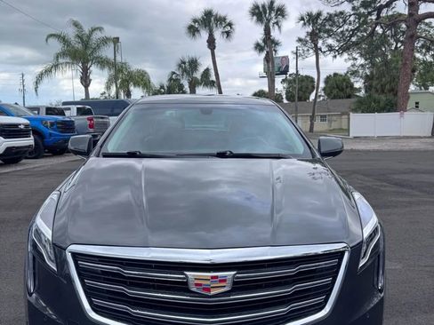 Used 2018 Cadillac XTS Luxury image 2