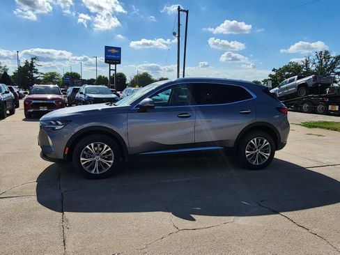Used 2022 Buick Envision Preferred AWD/4WD image 9