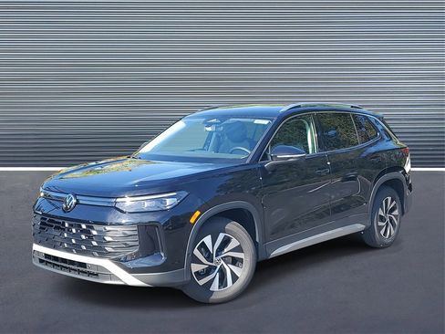 New 2026 Volkswagen Tiguan S image 1