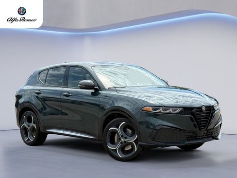 New 2026 Alfa Romeo Tonale AWD/4WD image 1
