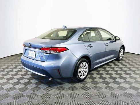 Used 2021 Toyota Corolla LE w/ Carpet Mat Package (TMS) image 8