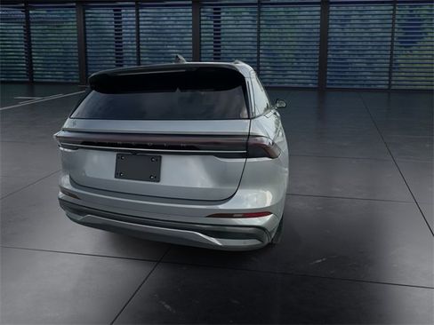 Used 2024 Lincoln Nautilus Reserve w/ Jet Appearance Package (87T) image 7