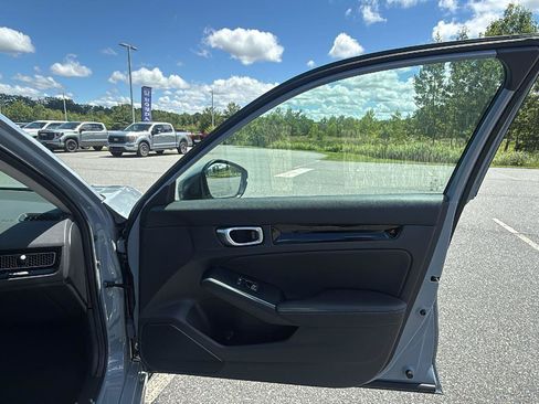 Used 2024 Honda Civic Touring image 16