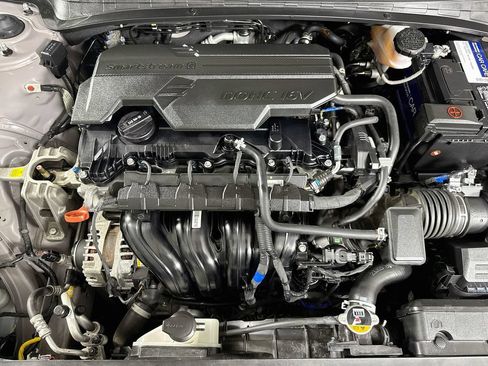 Used 2024 Hyundai Elantra SEL w/ Convenience Package FWD image 34