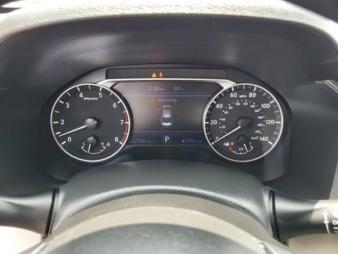 Used 2025 Nissan Altima 2.5 SV FWD image 6