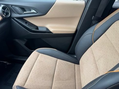 Used 2025 Chevrolet Equinox ACTIV AWD/4WD image 23