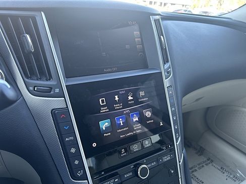 Used 2016 INFINITI Q50 Premium w/ Driver Assistance Package image 15