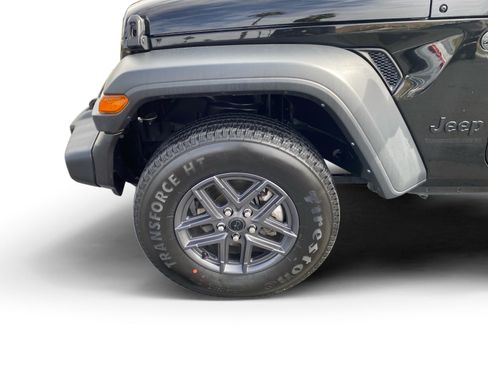 Used 2024 Jeep Wrangler Unlimited Sport AWD/4WD image 14
