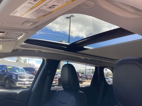Used 2021 Jeep Cherokee Limited w/ Elite Package AWD/4WD image 14