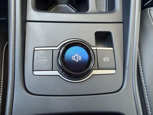 Used 2025 Volkswagen Tiguan SE R-Line AWD/4WD image 24