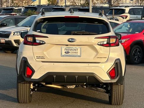 New 2026 Subaru Crosstrek 2.5i Limited w/ Crosstrek Mirror Package image 5