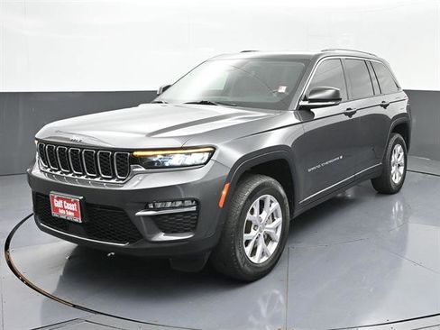 Used 2022 Jeep Grand Cherokee Limited AWD/4WD image 1