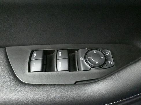 Used 2025 Chevrolet Blazer LT AWD/4WD image 17