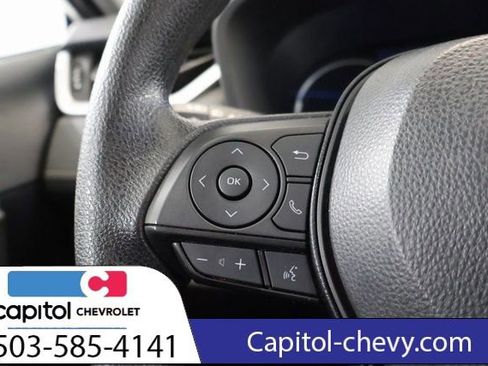 Used 2024 Toyota RAV4 LE image 17