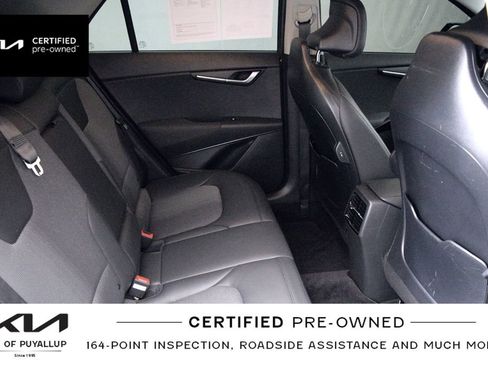 Certified 2025 Kia Niro EX FWD image 15