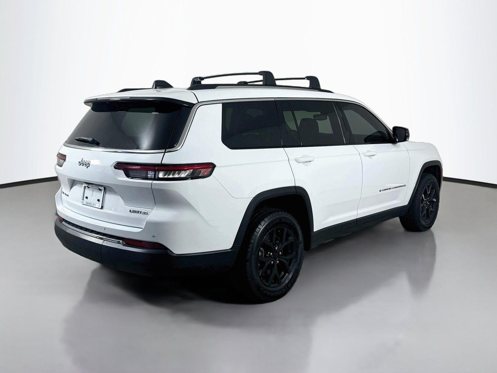 Used 2022 Jeep Grand Cherokee L Limited AWD/4WD image 9
