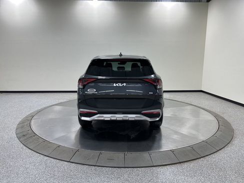 Used 2024 Kia Sportage LX image 8