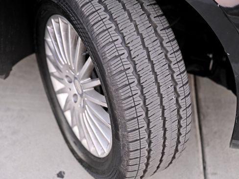 Used 2018 Mercedes-Benz Metris Passenger image 34