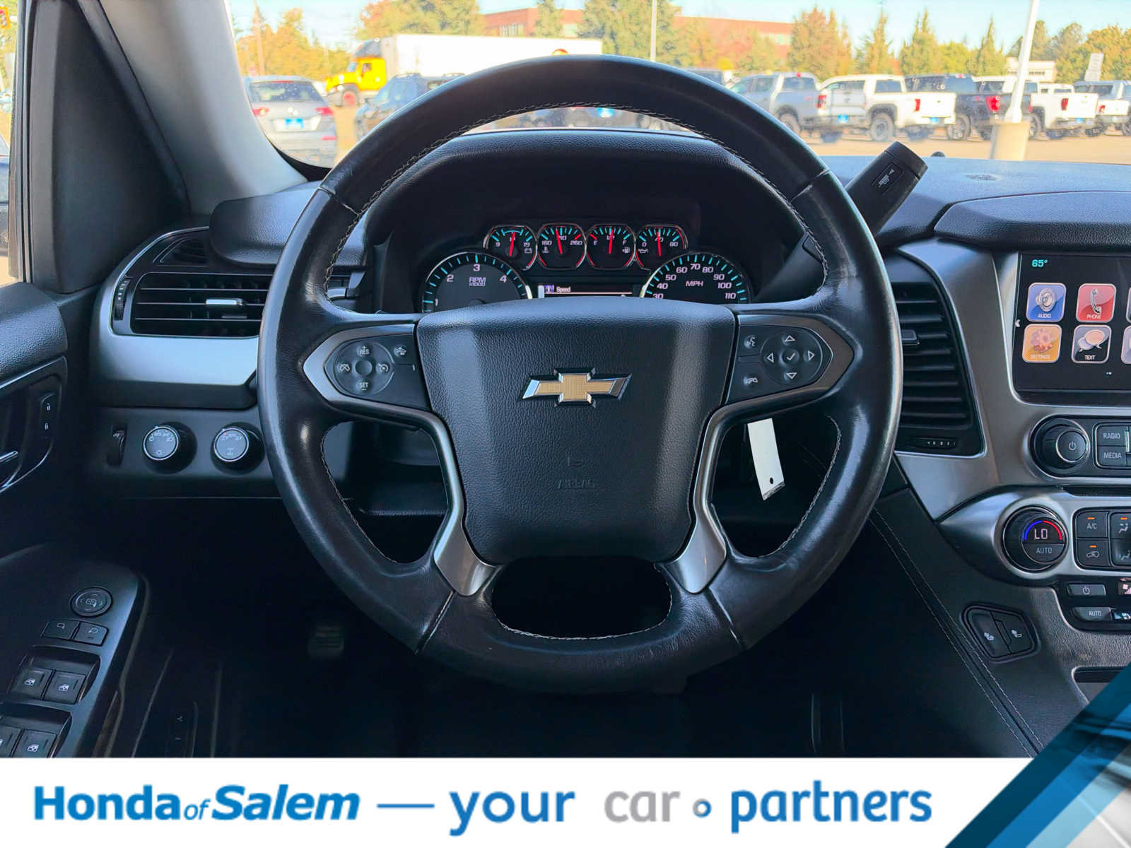 Used 2018 Chevrolet Suburban LT AWD/4WD image 14