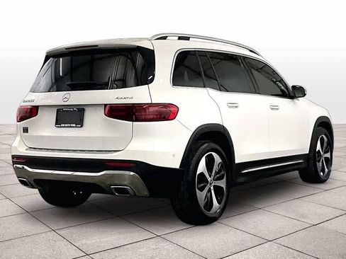 Used 2024 Mercedes-Benz GLB 250 4MATIC image 11