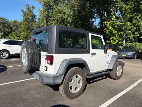 Used 2016 Jeep Wrangler Sport w/ Quick Order Package 24S AWD/4WD image 4