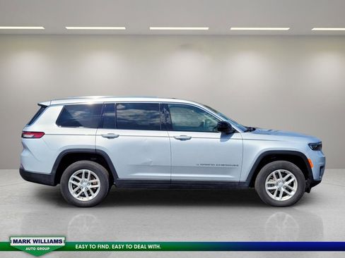 Used 2024 Jeep Grand Cherokee L Laredo image 9