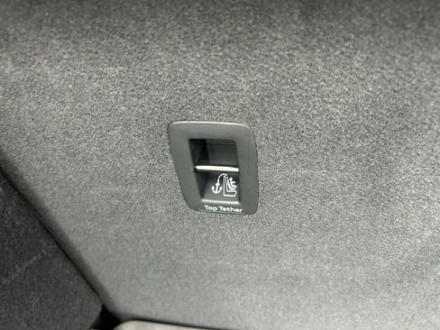 Used 2023 Audi Q4 e-tron Premium Plus w/ Premium Plus image 42