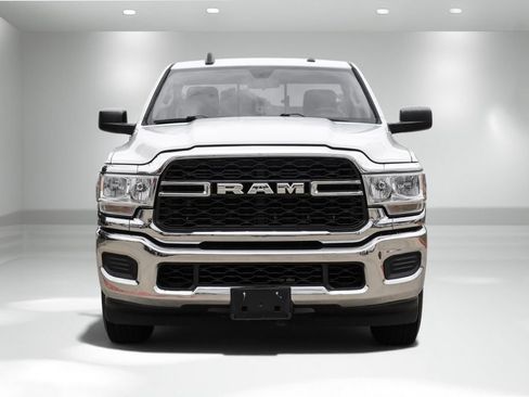Used 2020 RAM 2500 Tradesman RWD image 4