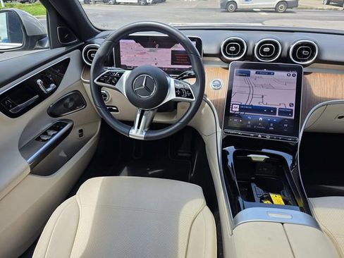 Used 2024 Mercedes-Benz C 300 Sedan image 9