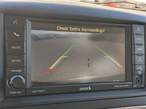 Used 2014 Chrysler Town & Country Touring-L w/ Driver Convenience Group image 25