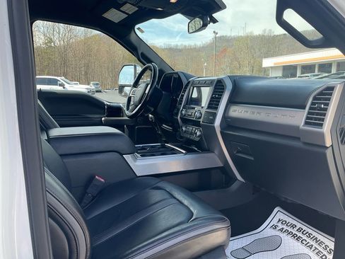 Used 2020 Ford F350 Platinum w/ FX4 Off-Road Package image 12