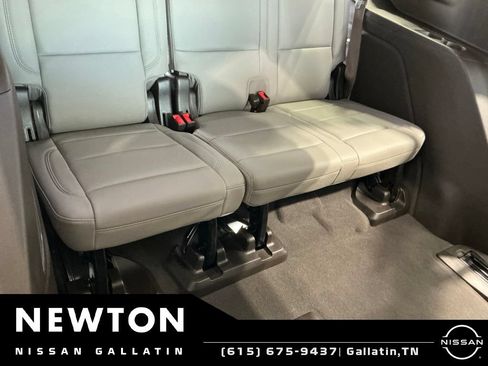 Used 2023 Chevrolet Tahoe LT AWD/4WD image 20
