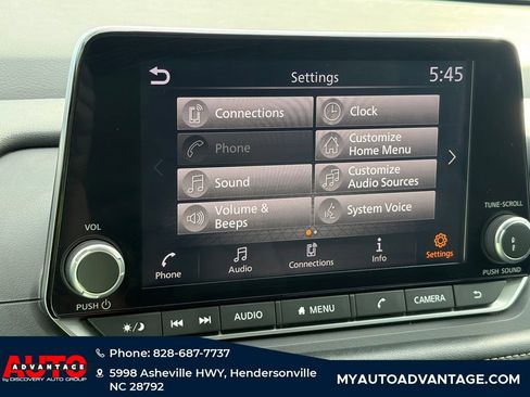 Used 2024 Nissan Rogue S AWD/4WD image 13