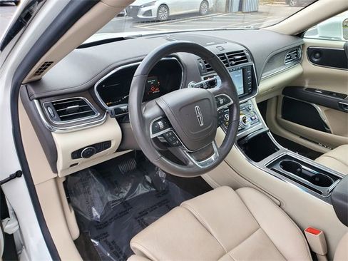 Used 2020 Lincoln Continental Reserve image 11