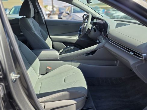 Certified 2024 Hyundai Elantra SEL image 10