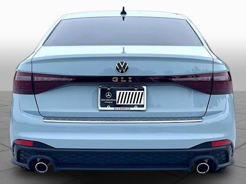Used 2025 Volkswagen Jetta GLI Autobahn FWD image 5