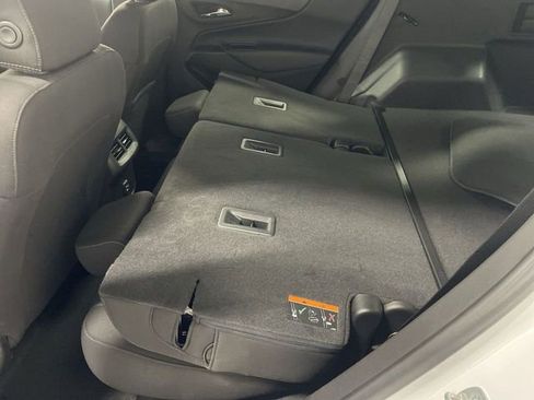 Used 2022 Chevrolet Equinox LT image 24
