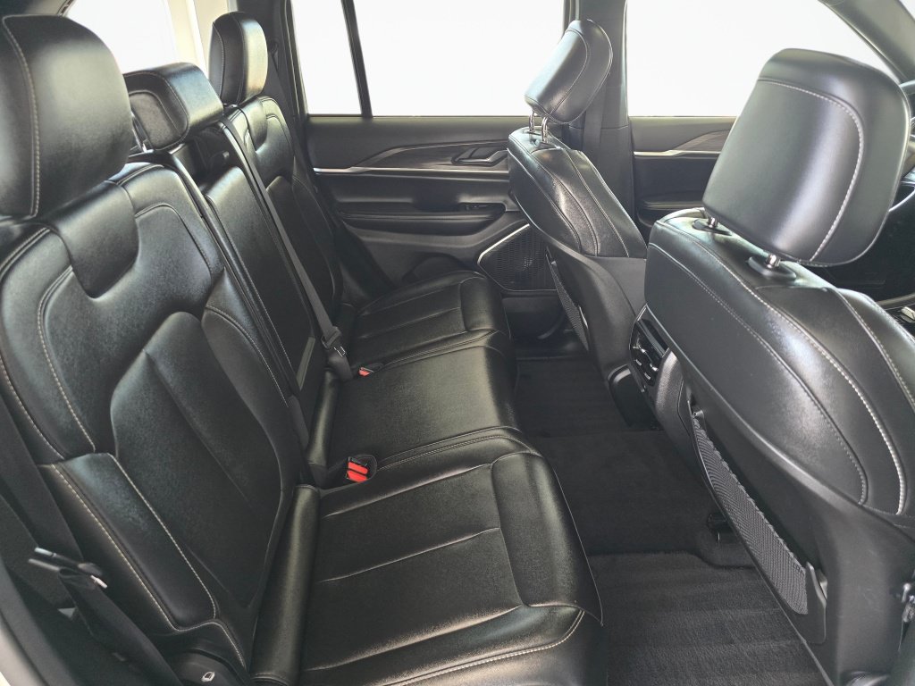 Used 2024 Jeep Grand Cherokee Limited 4xe AWD/4WD image 39