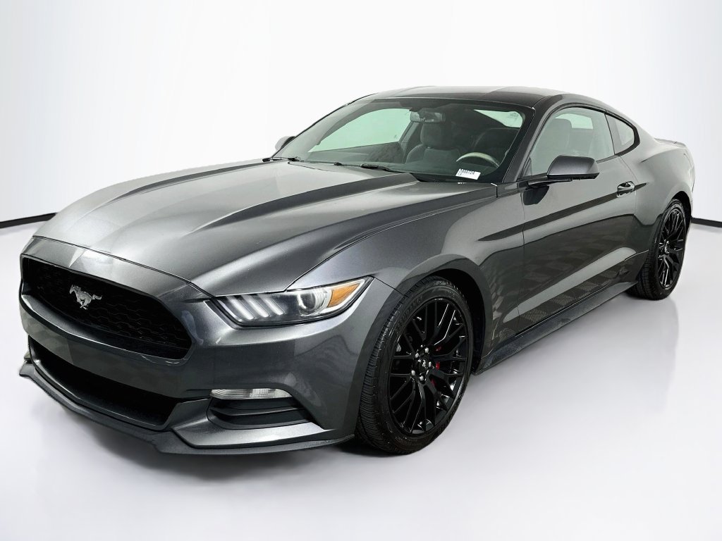 Used 2016 Ford Mustang Coupe RWD image 1