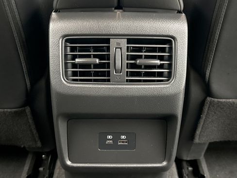Used 2023 Nissan Rogue SV w/ SV Premium B Package AWD/4WD image 19