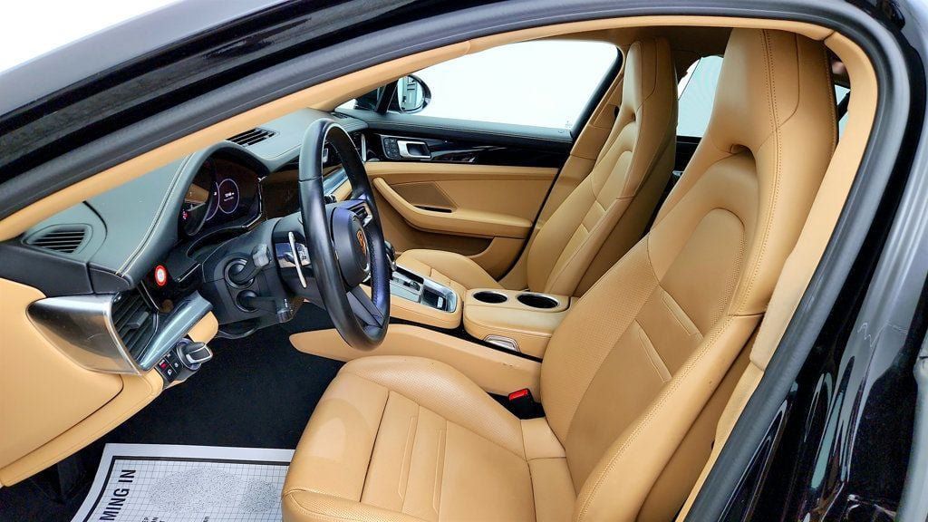 Used 2023 Porsche Panamera w/ Premium Package RWD image 21