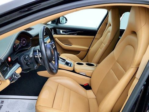Used 2023 Porsche Panamera w/ Premium Package RWD image 21