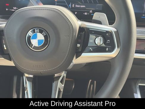Used 2024 BMW 760i xDrive w/ Executive Package AWD/4WD image 19